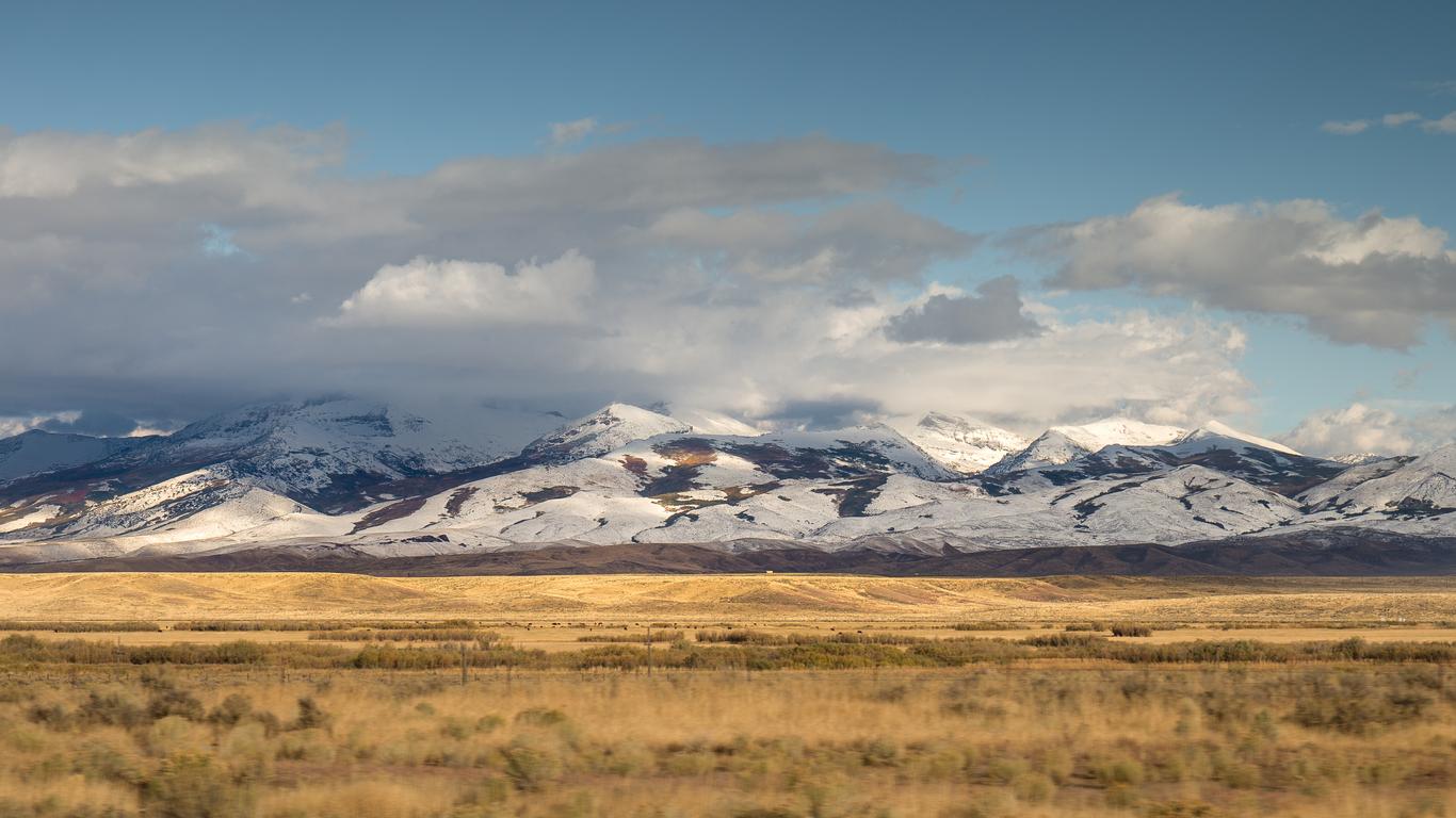 Flights to Elko