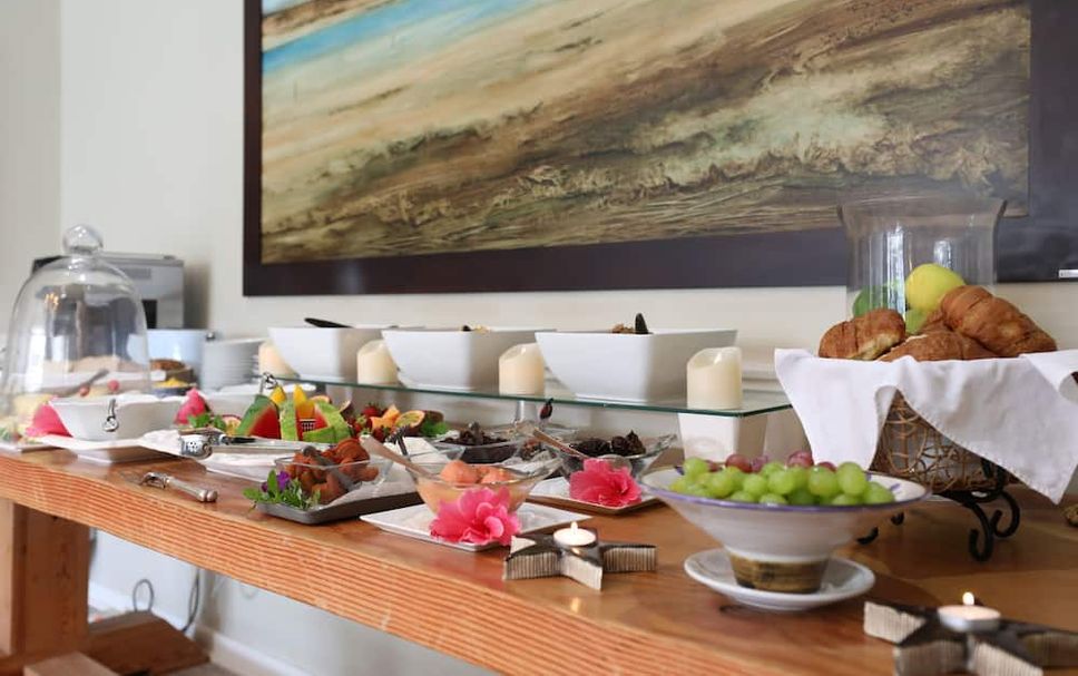 Buffet Photo
