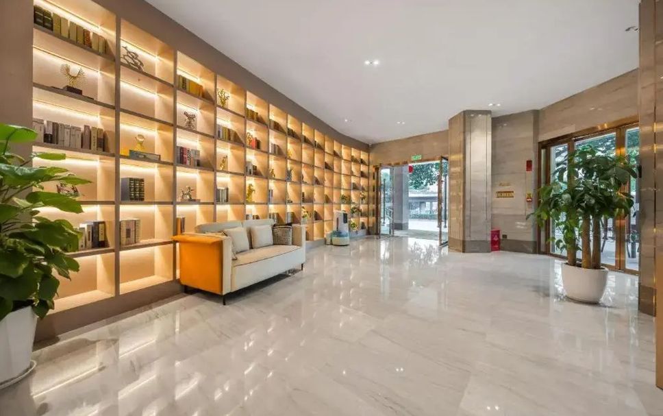 Lobby Photo