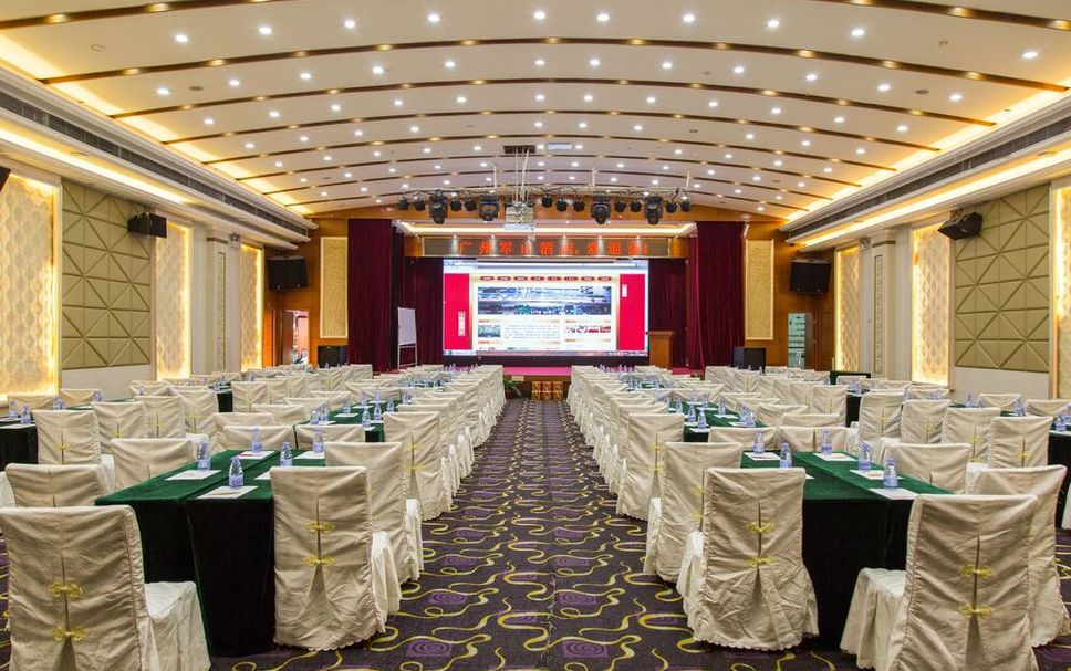 Banquet hall Photo