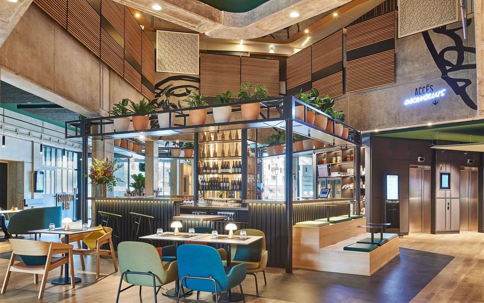 Restaurant Photo