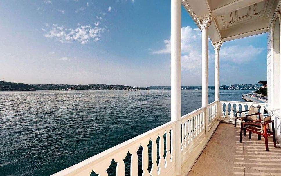 Balcony Photo