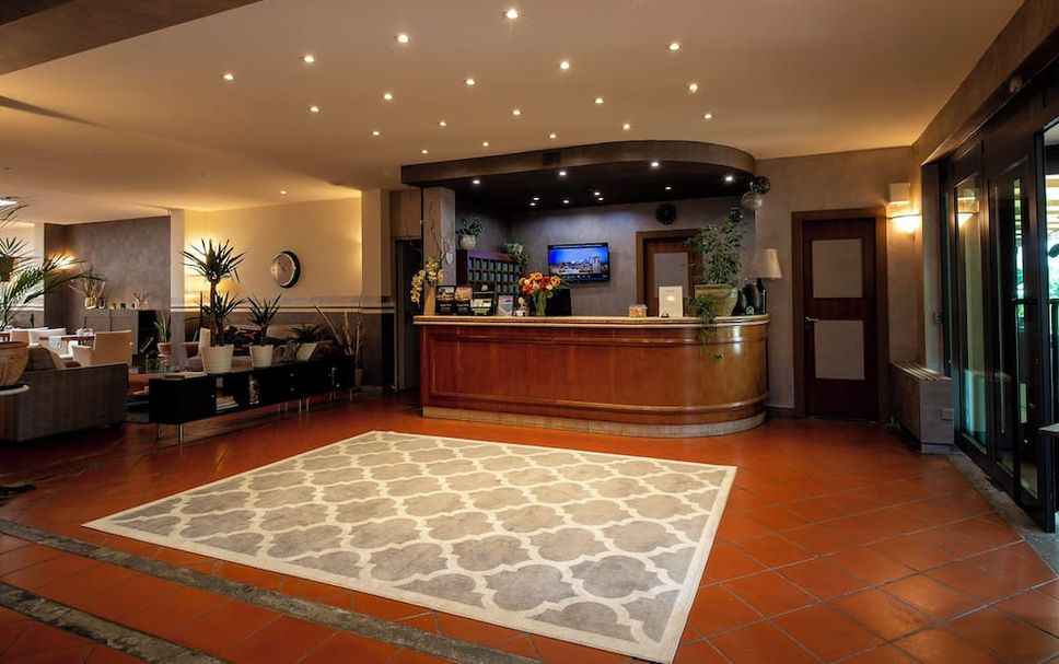 Front desk Photo
