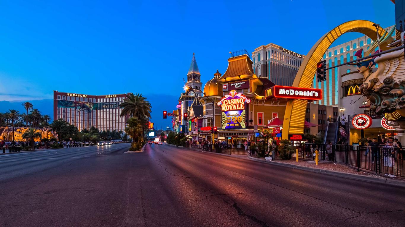 Paris Las Vegas in Las Vegas, the United States from C$ 36: Deals, Reviews,  Photos