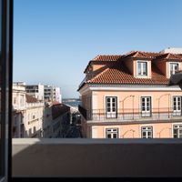 Casa do Bairro by Shiadu
